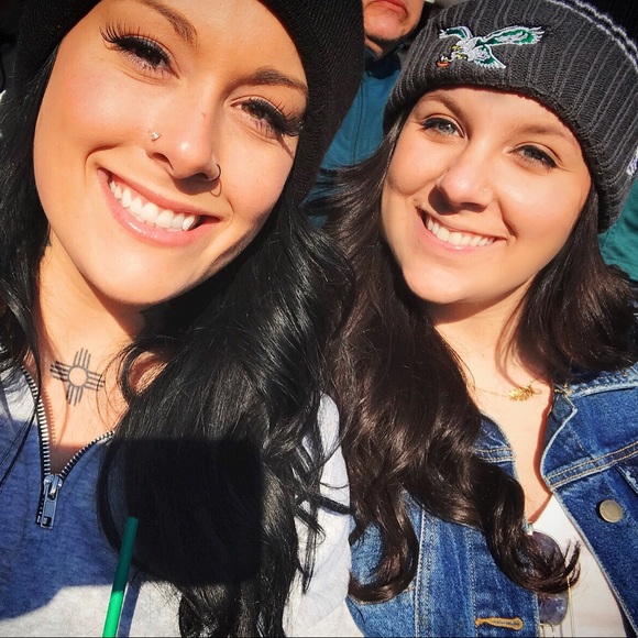 Meet your Posher, Erica - Picture 1 of 1